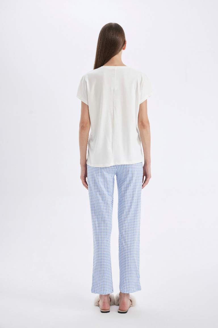 Fall in Love Pijama Takımı Regular Fit Bisiklet Yaka Baskılı Kısa Kollu Üst Desenli Beli Lastikli Alt