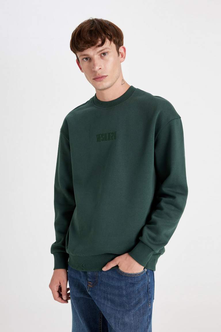 Sweatshirt à col rond et Coupe Boxy