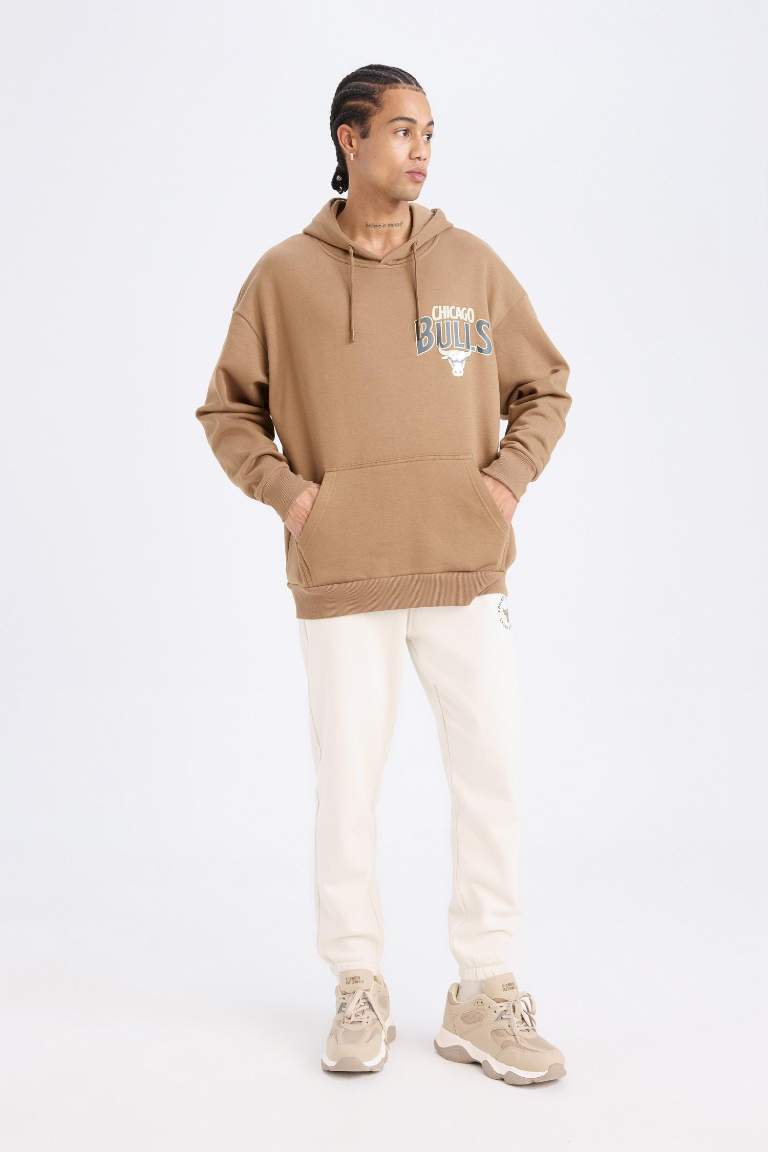 DeFactoFit NBA Chicago Bulls Oversize Geniş Kalıp Kapüşonlu Sırt Baskılı Kalın Sweatshirt