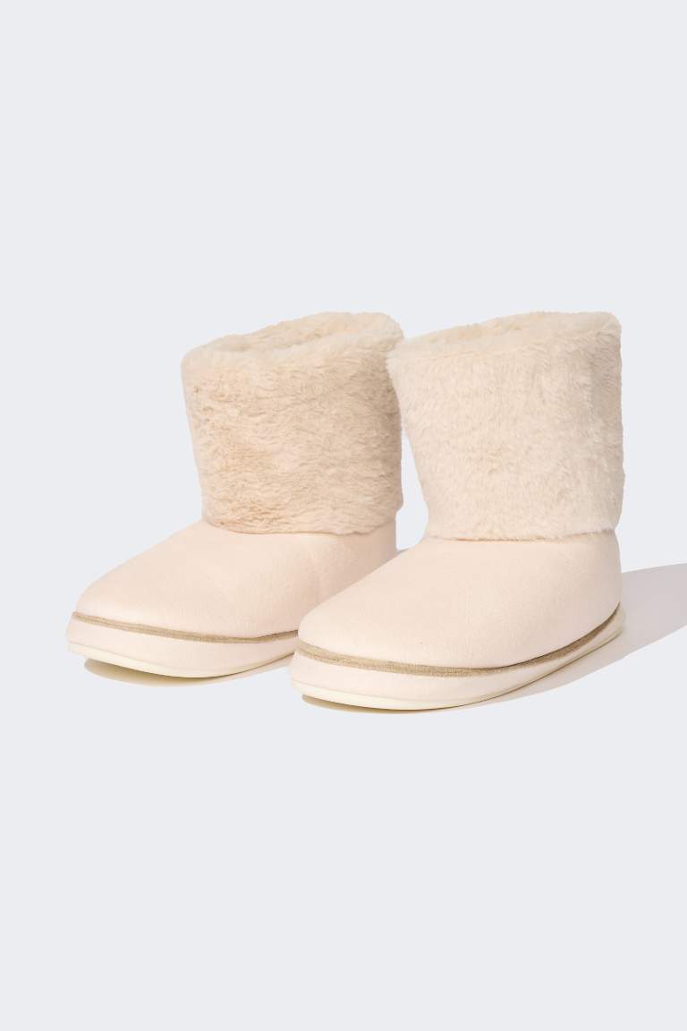 Woman Flat Sole Home Slipper