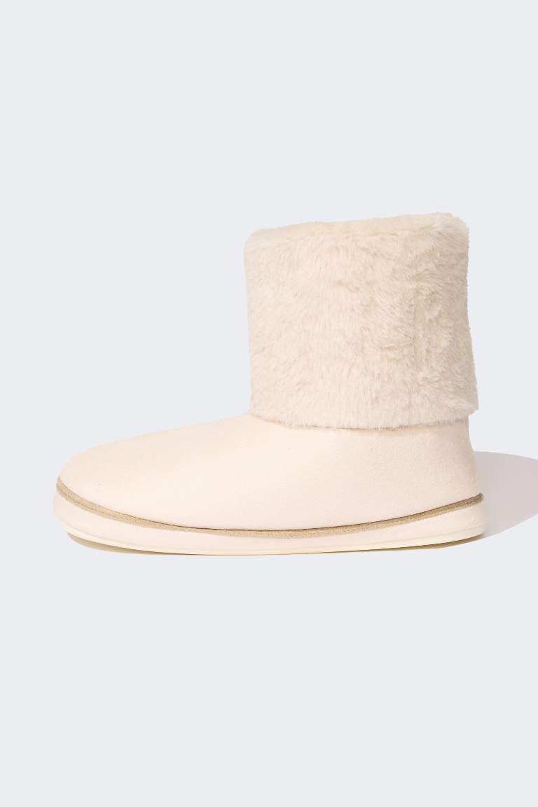 Woman Flat Sole Home Slipper