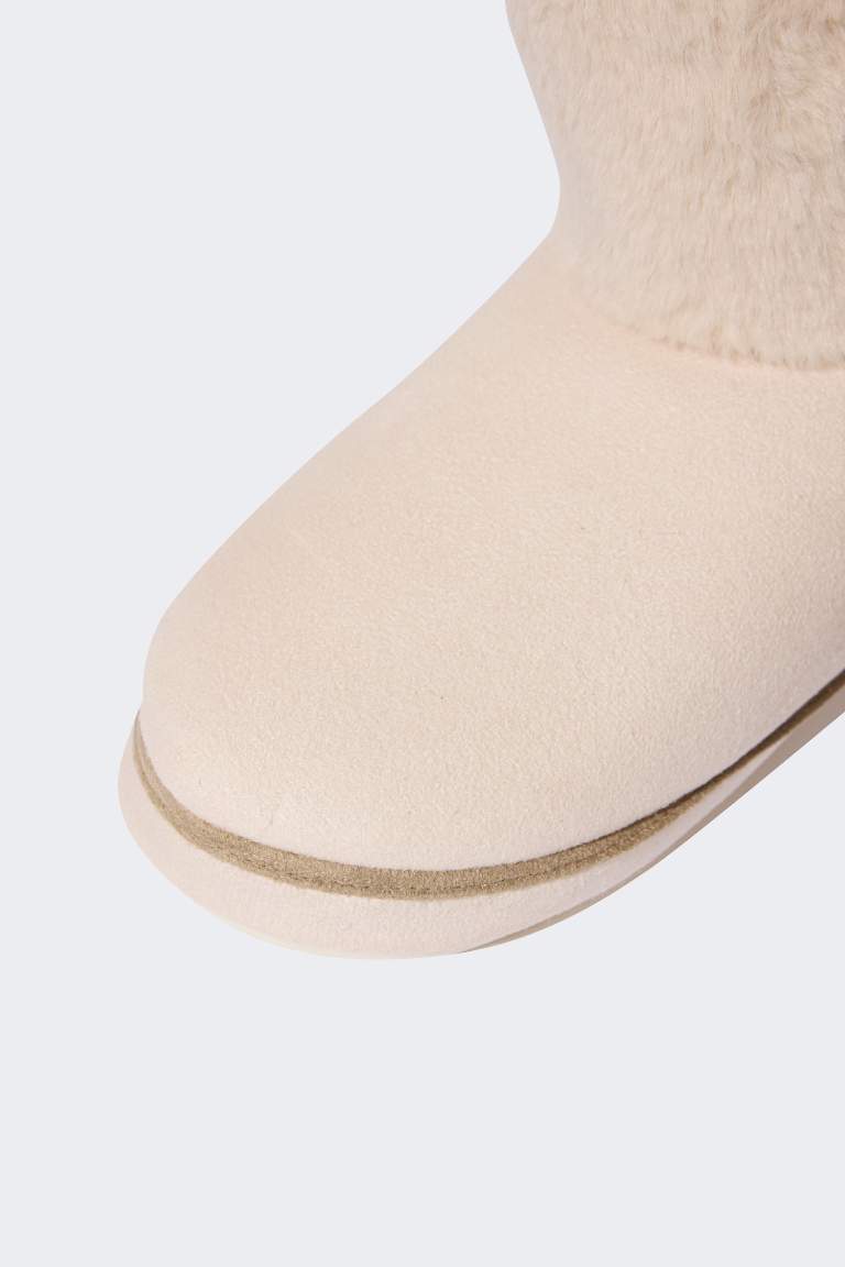 Woman Flat Sole Home Slipper