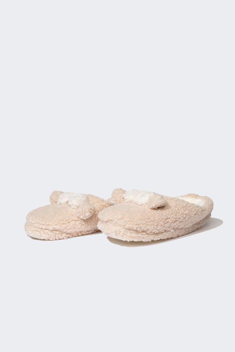 Woman Flat Sole Home Slipper