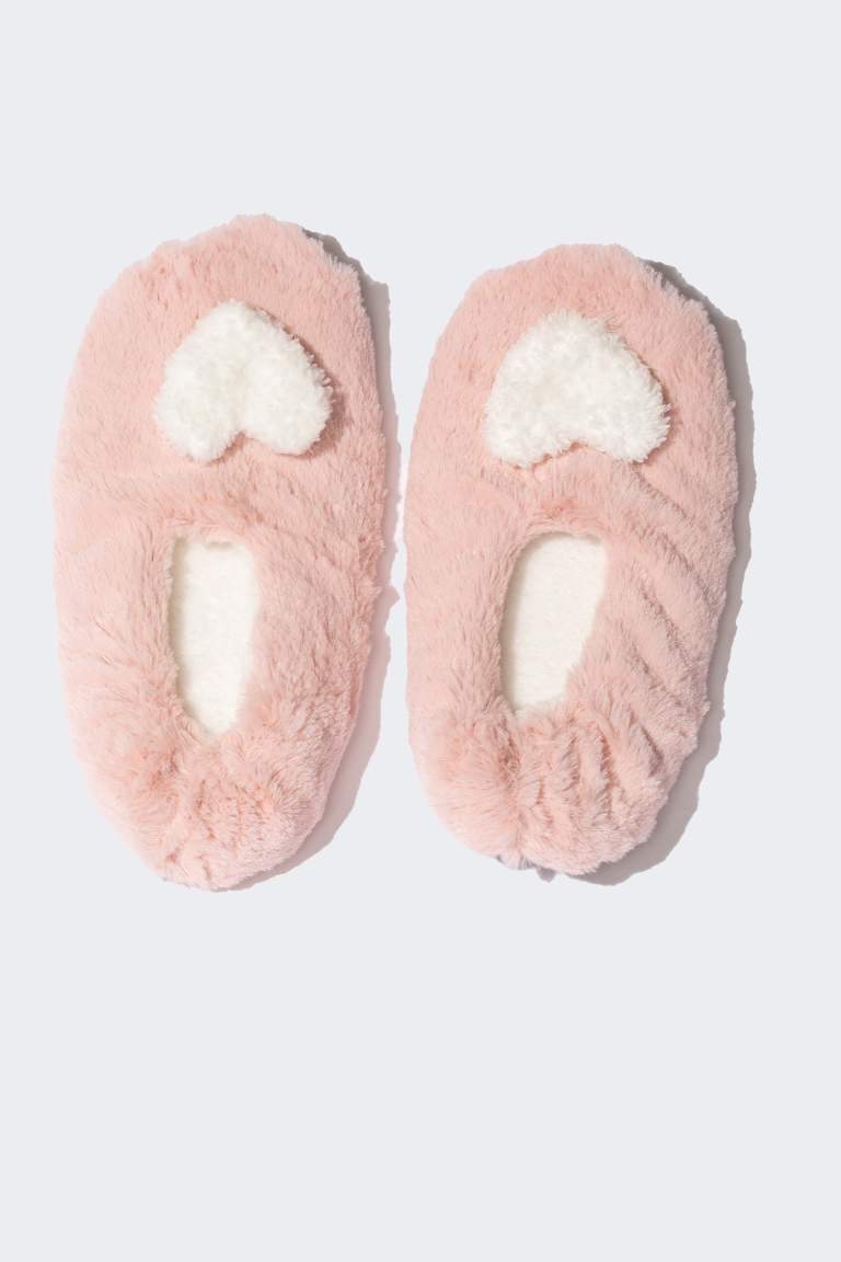 Woman Heart Detailed Plush Home Slippers