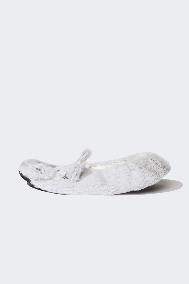 Woman Flat Sole Slip On Slippers