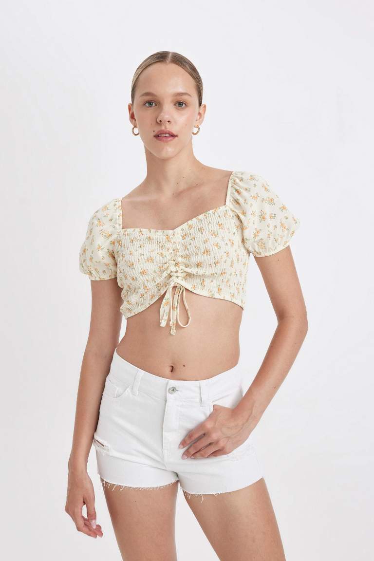 Fitted V-Neck Printed Short Sleeve Blouse