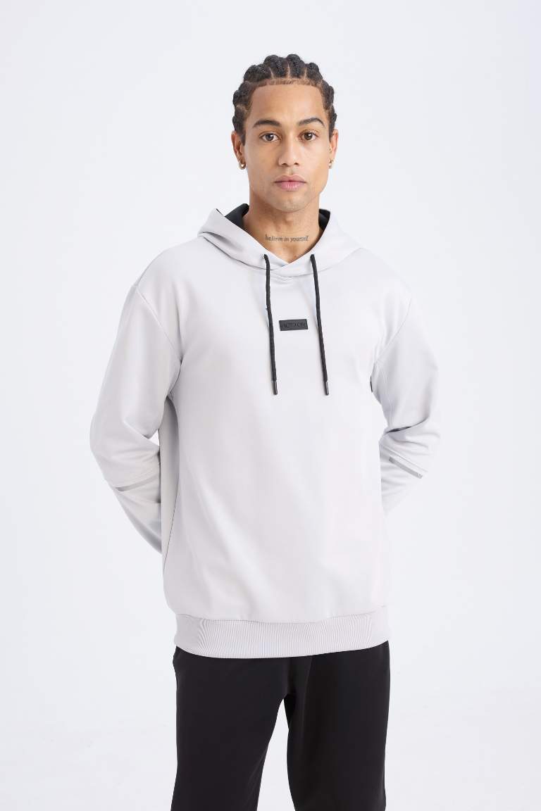 Standard Fit Long Sleeve Sweatshirt