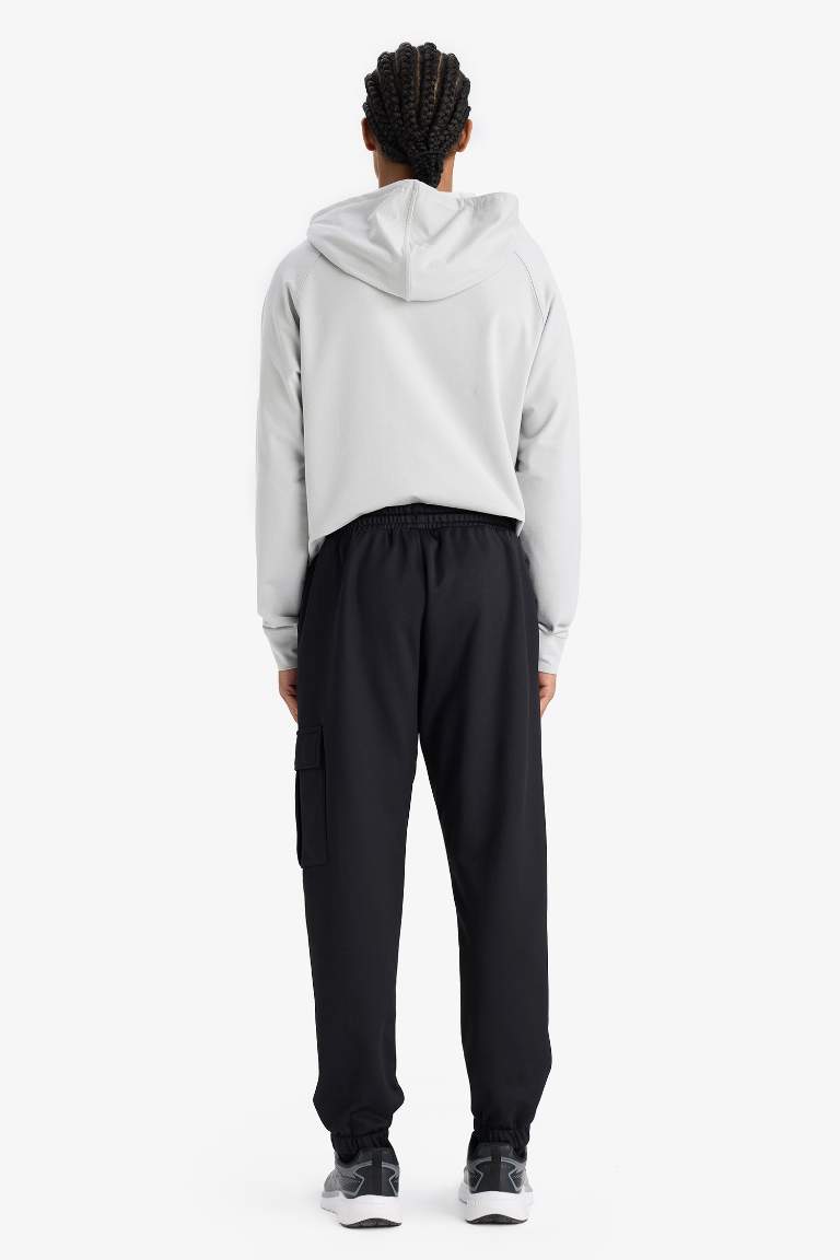 DeFactoFit Sporcu Jogger Eşofman Altı Standart Fit Beli Bağcıklı Üç Cepli