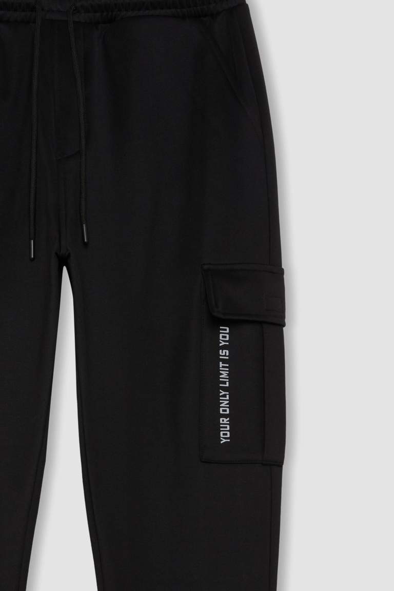 DeFactoFit Sporcu Jogger Eşofman Altı Standart Fit Beli Bağcıklı Üç Cepli