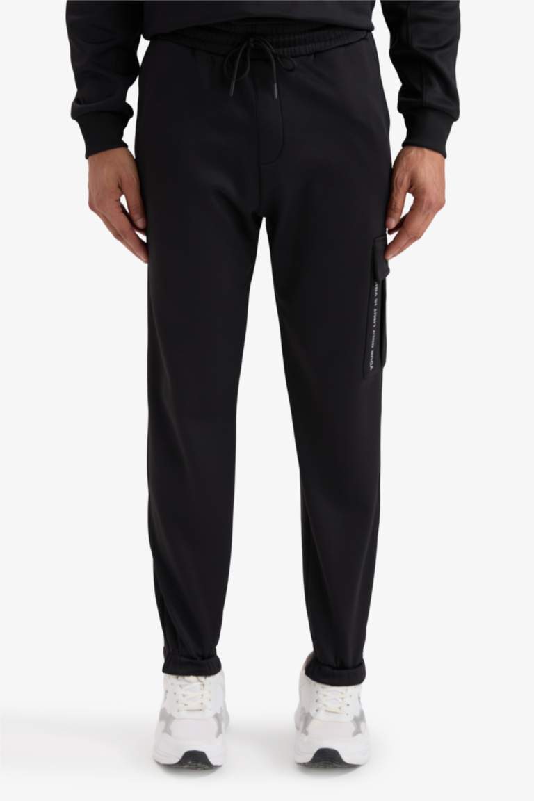 DeFactoFit Standart Fit Üç Cepli Sporcu Jogger Eşofman Altı