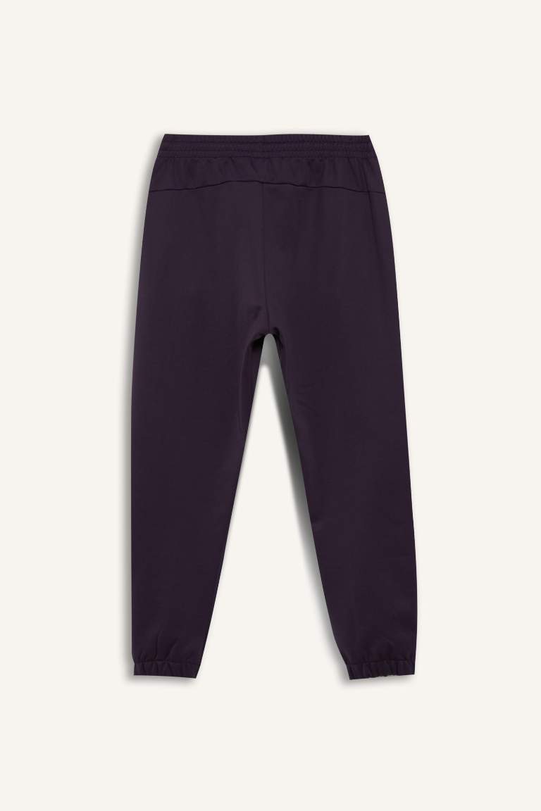 Standard Fit Jogger