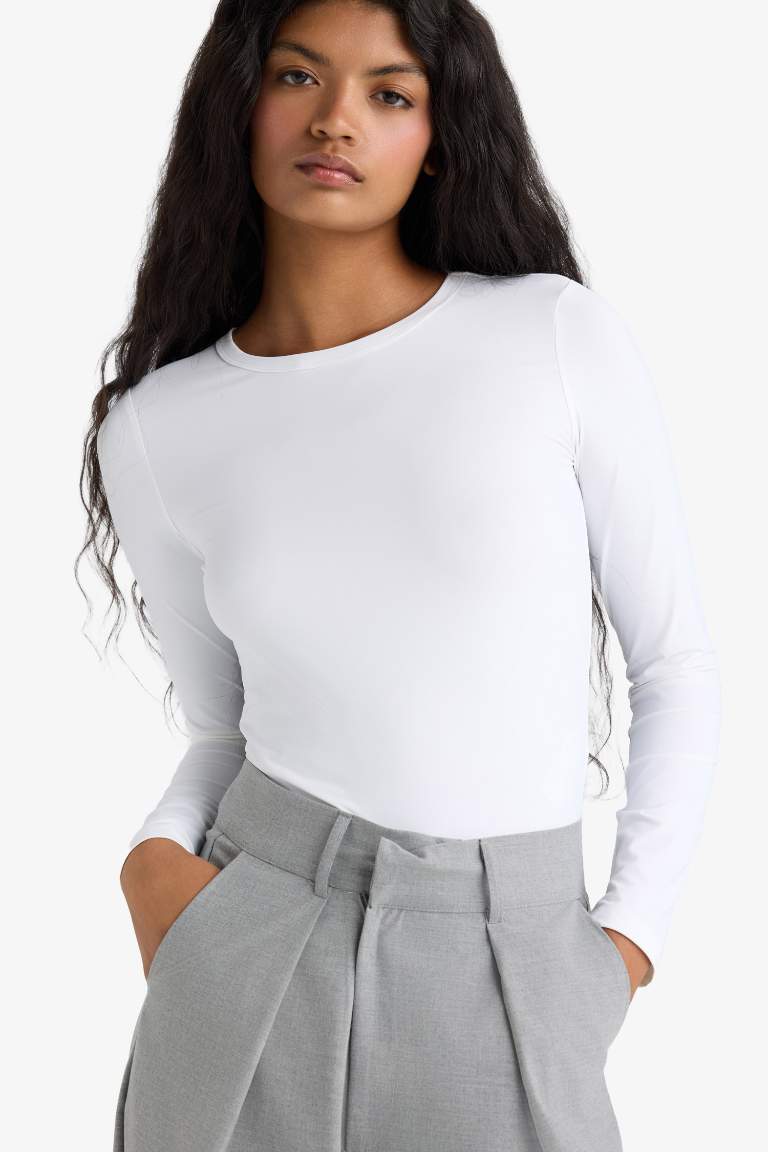 Woman Long Sleeve T-Shirt