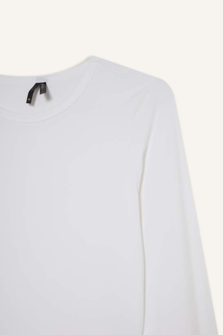 Woman Long Sleeve T-Shirt