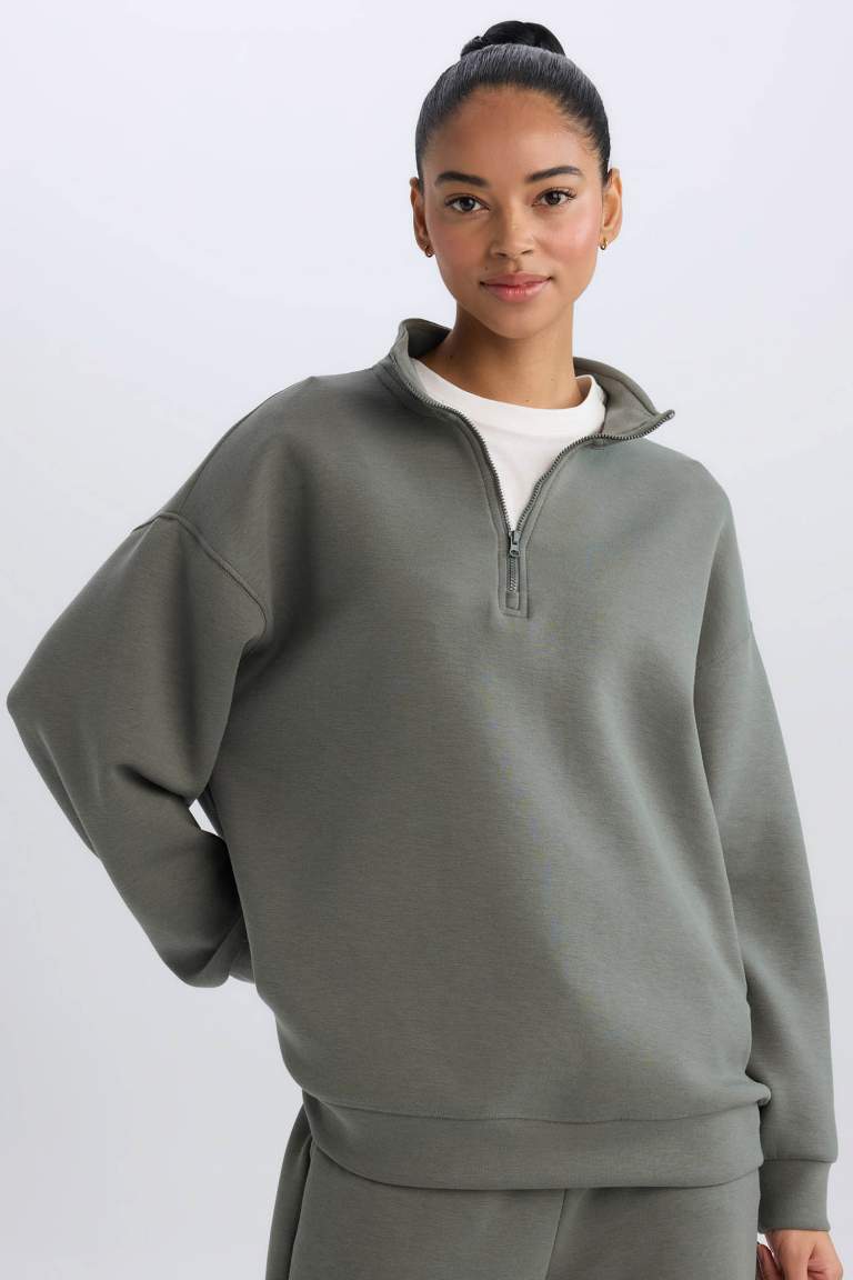 Oversize Fit Long Sleeve Sweatshirt