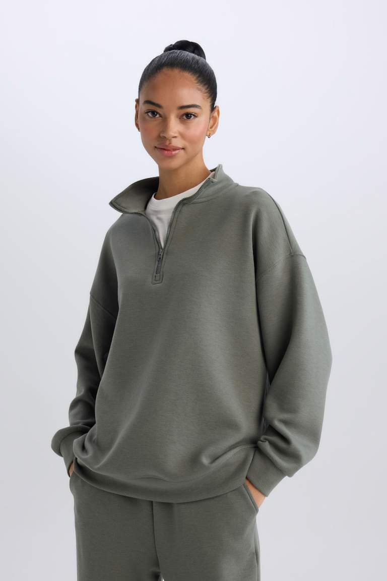 Oversize Fit Long Sleeve Sweatshirt