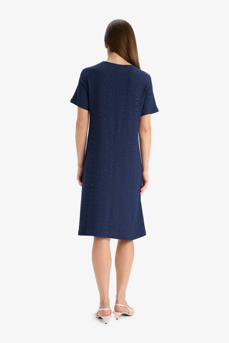 Regular Fit Apaş Yaka Basic Düz Bürümcük Kısa Kollu Midi Elbise
