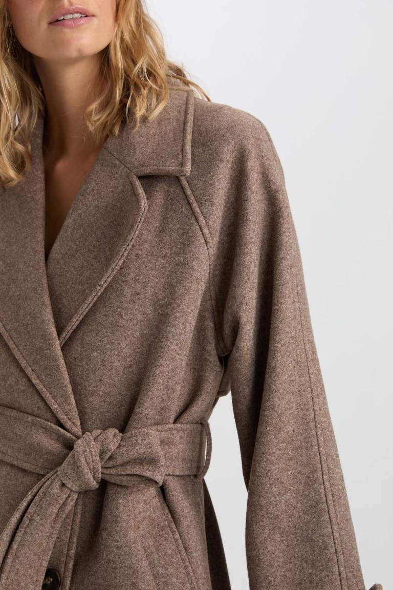 Regular Fit Uzun Kaşe Kaba Ceket Yaka Düğmeli Cepli Apoletli Kemerli