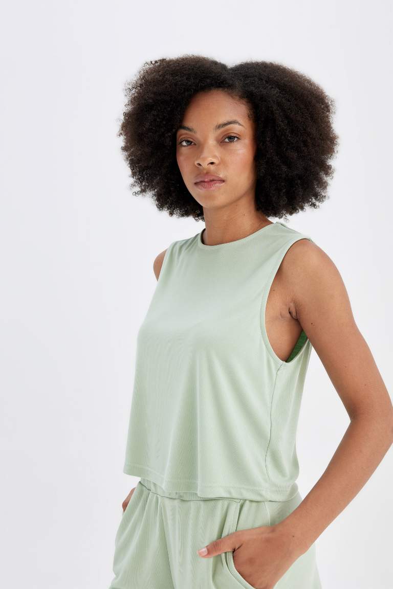 Standard Fit modal Crew Neck Sleeveless Tank Top