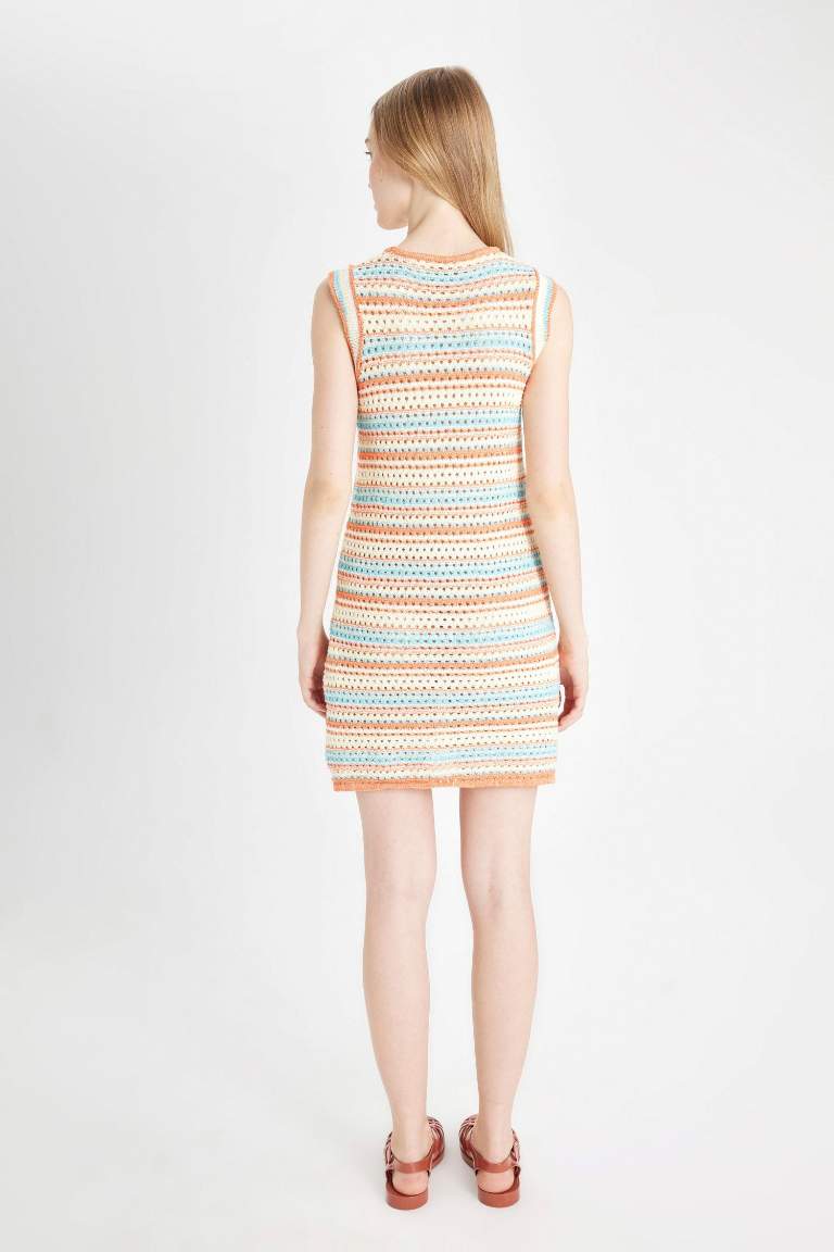 Patterned Crochet Knit Sleeveless Dress