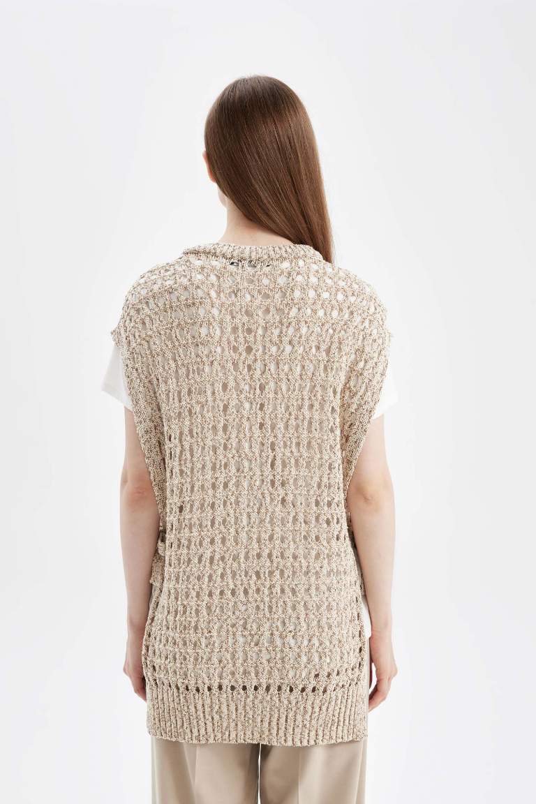 Crew Neck Openwork Vest