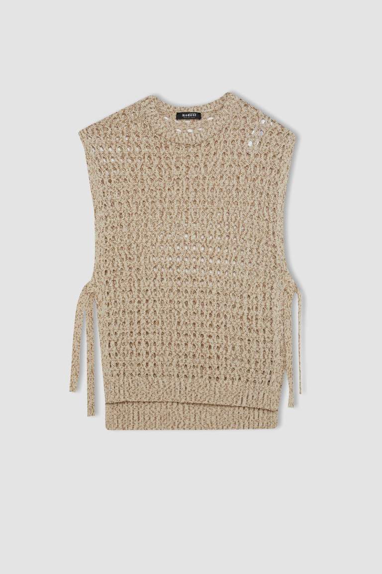 Gilet en tricot à col rond noué sur le côté