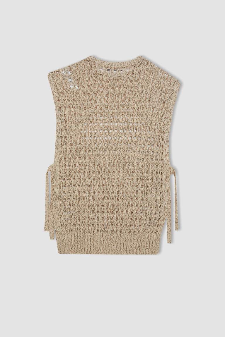 Crew Neck Openwork Vest