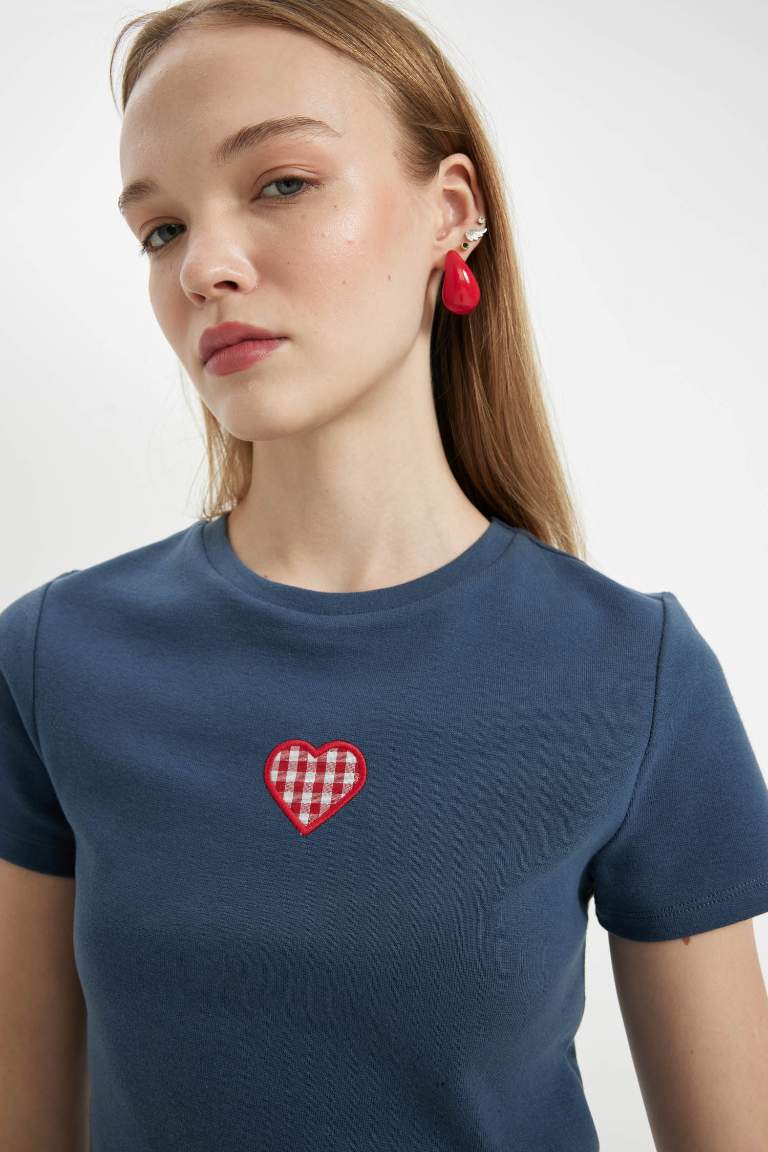 Fitted Embroidery Print Heart Pattern Ribbed T-Shirt