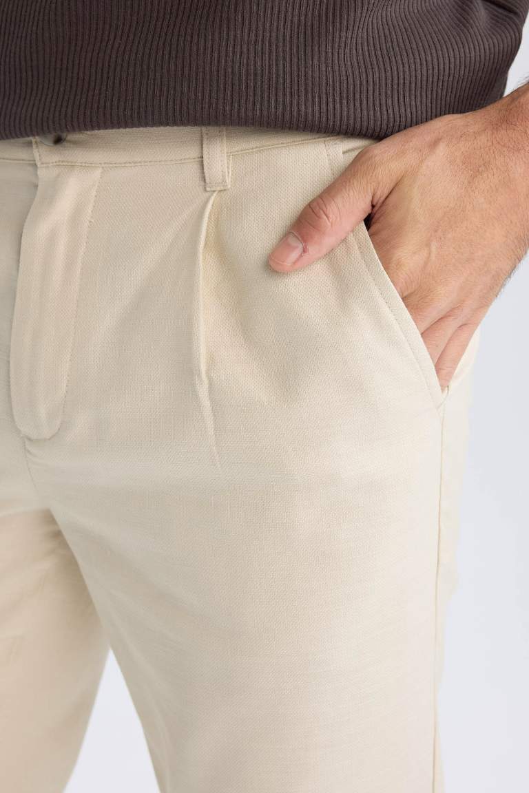 Pantalon droit en coton à coupe décontractée