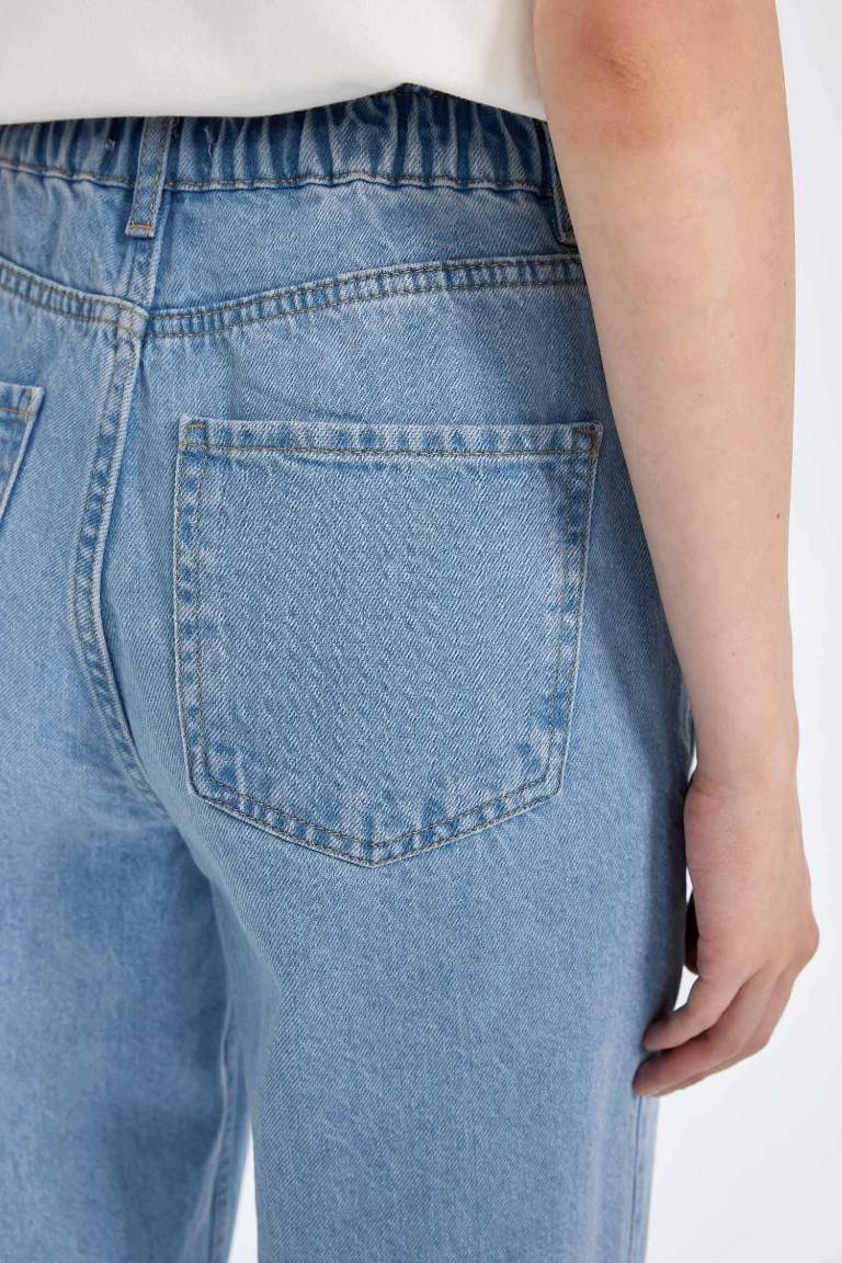 Jean paperbag taille haute, coupe courte et délavée
