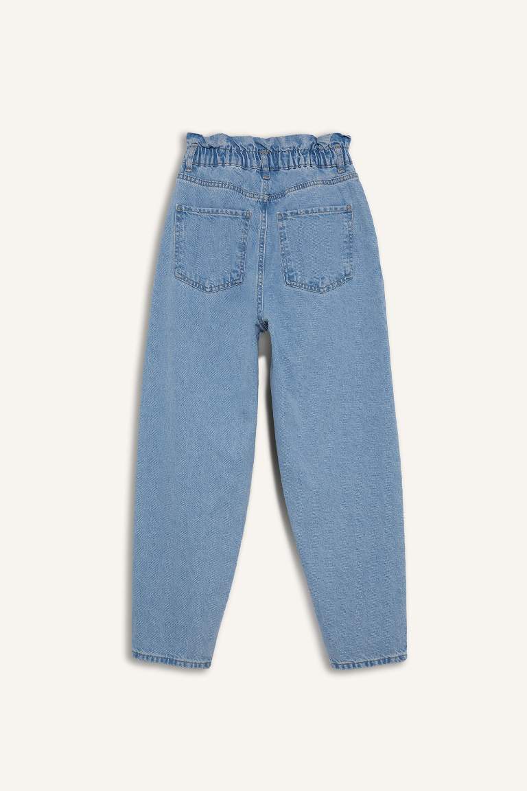 Jean paperbag taille haute, coupe courte et délavée