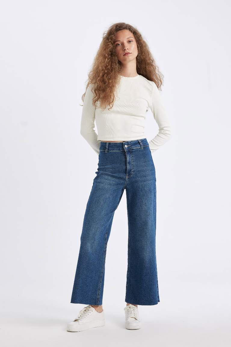 Culotte High Waist Short Leg Washed Jeans