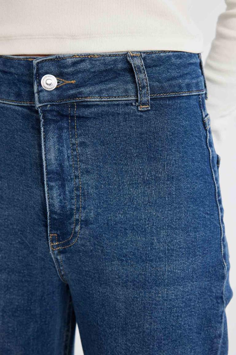 Culotte High Waist Short Leg Washed Jeans