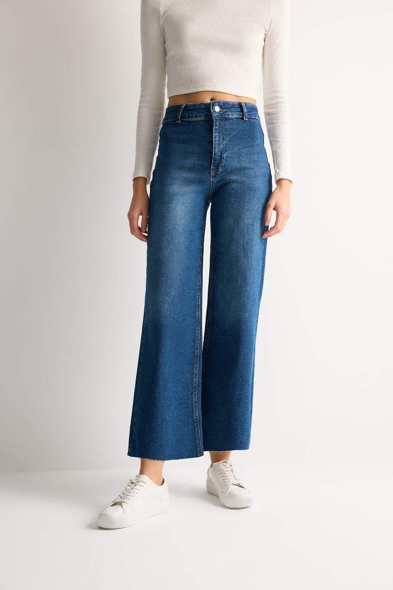 Culotte High Waist Short Leg Washed Jeans