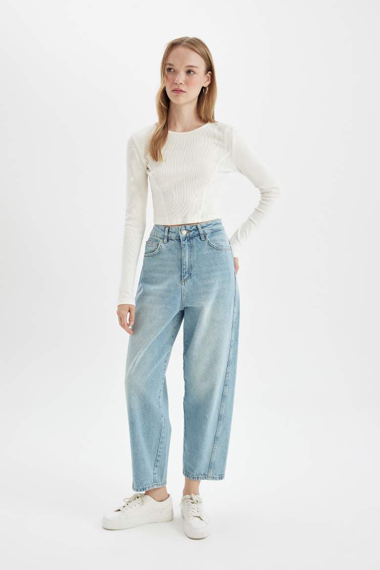 Carrot Fit High Waist Ankle Washed Jeans