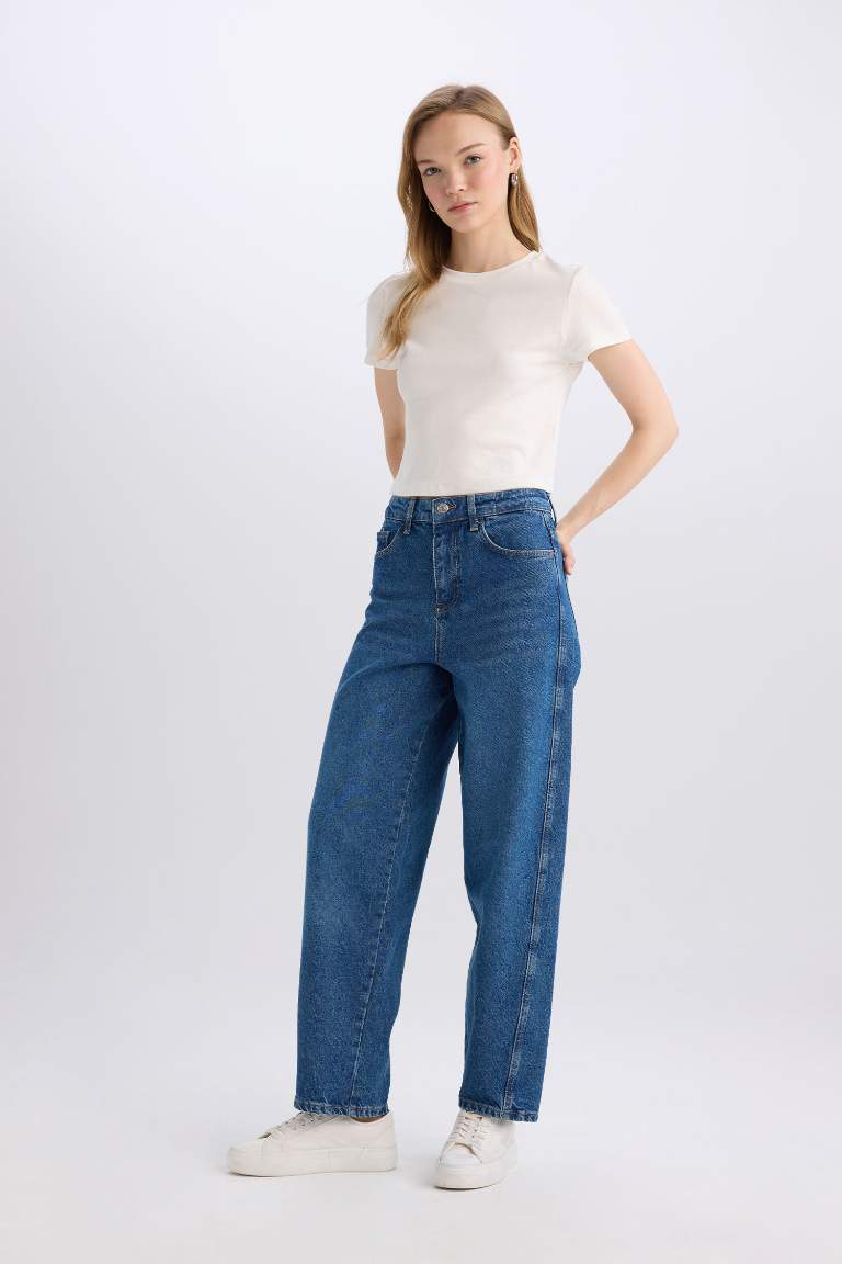 Carrot Fit High Waist Ankle Length Washed Jeans