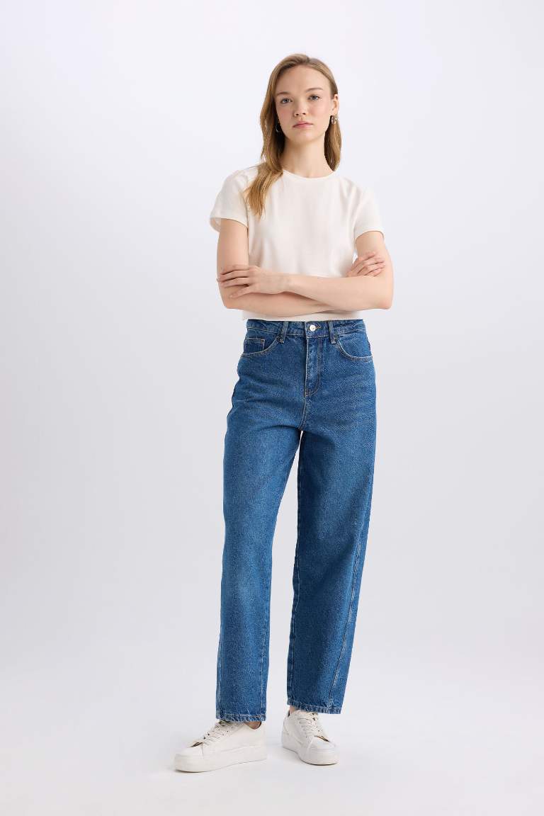 Carrot Fit High Waist Ankle Length Washed Jeans