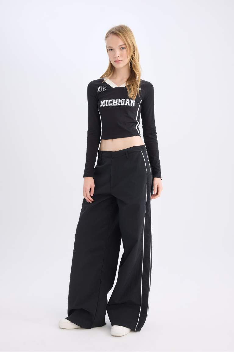 Wide Leg Pocketed Stripe Detailed Regular Waist Trousers