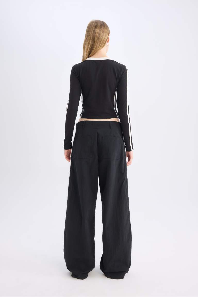 Wide Leg Pocketed Stripe Detailed Regular Waist Trousers