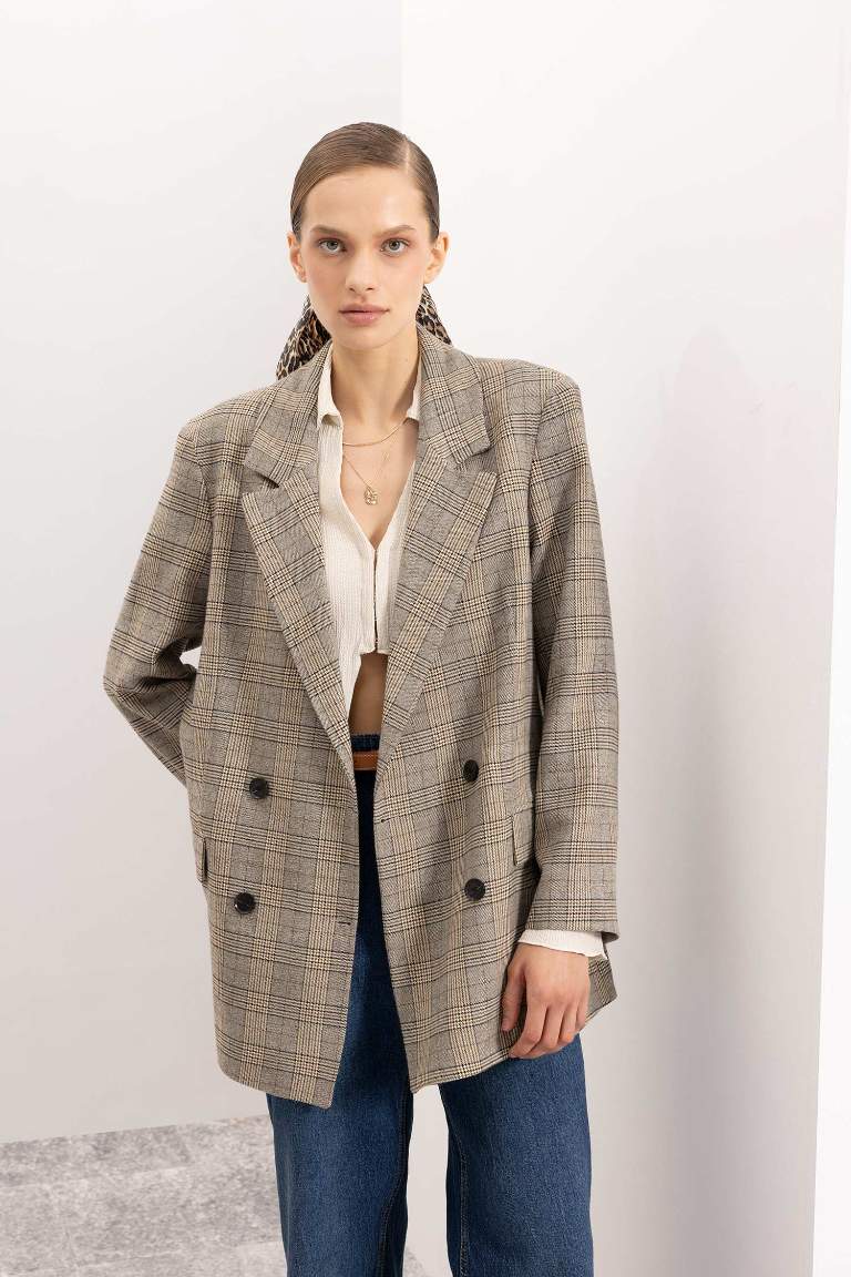 Oversize Geniş Kalıp Kruvaze Yaka Düğmeli Ekoseli Blazer Ceket