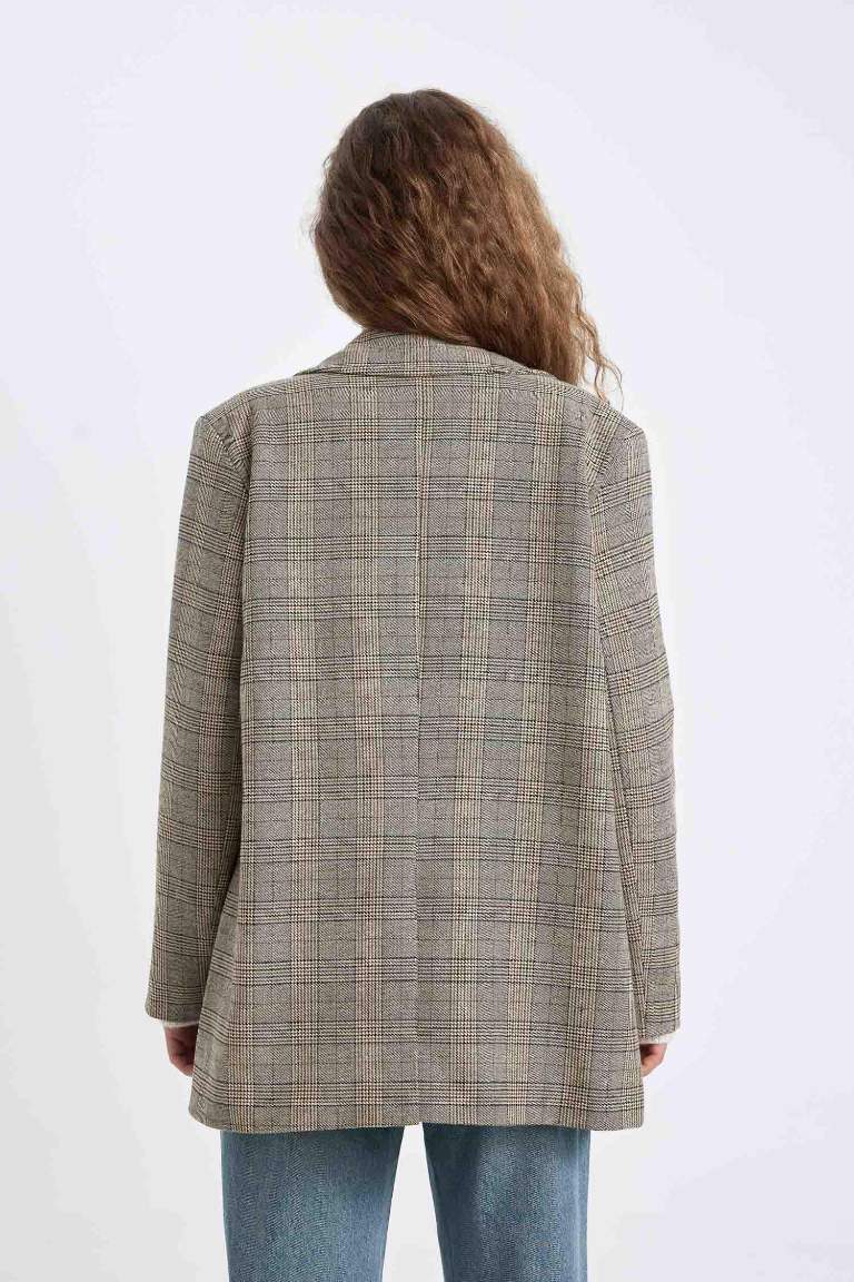 Oversize Geniş Kalıp Kruvaze Yaka Düğmeli Ekoseli Blazer Ceket
