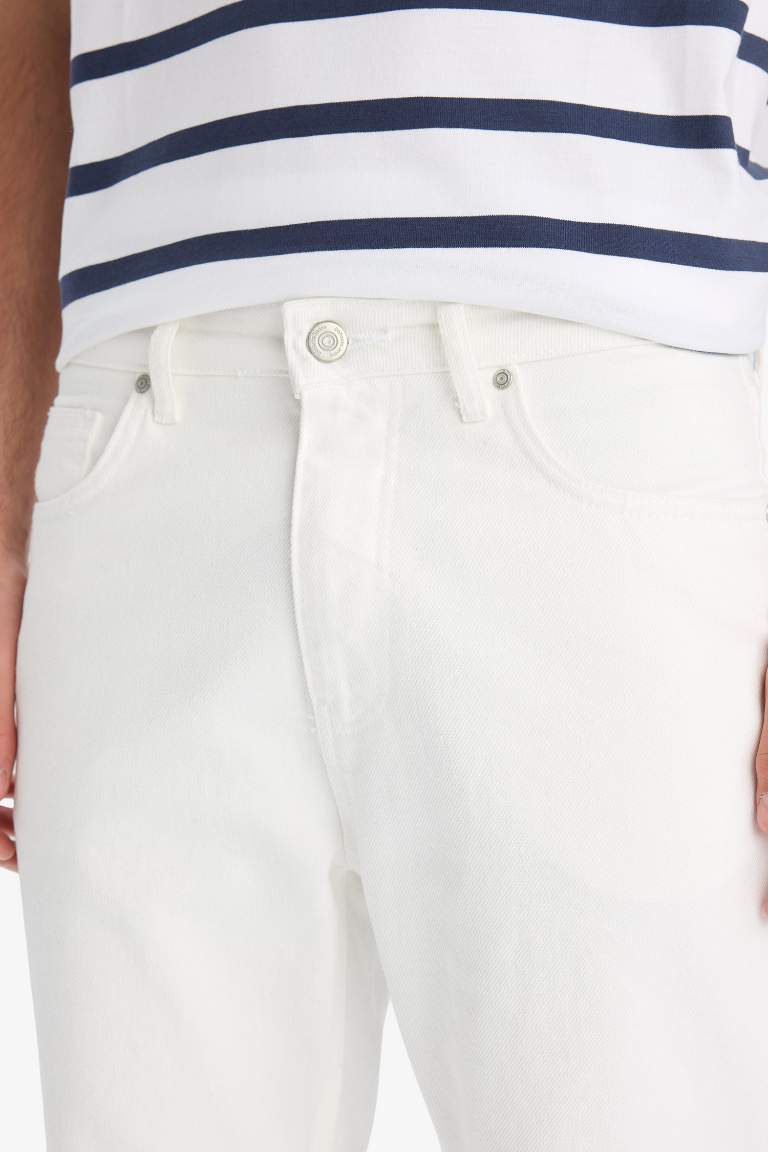 90's Slim Fit High Waist Narrow Leg Jeans