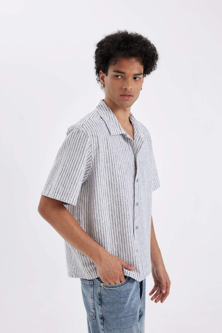 Chemise en coton rayée à manches courtes et Coupe décontractée