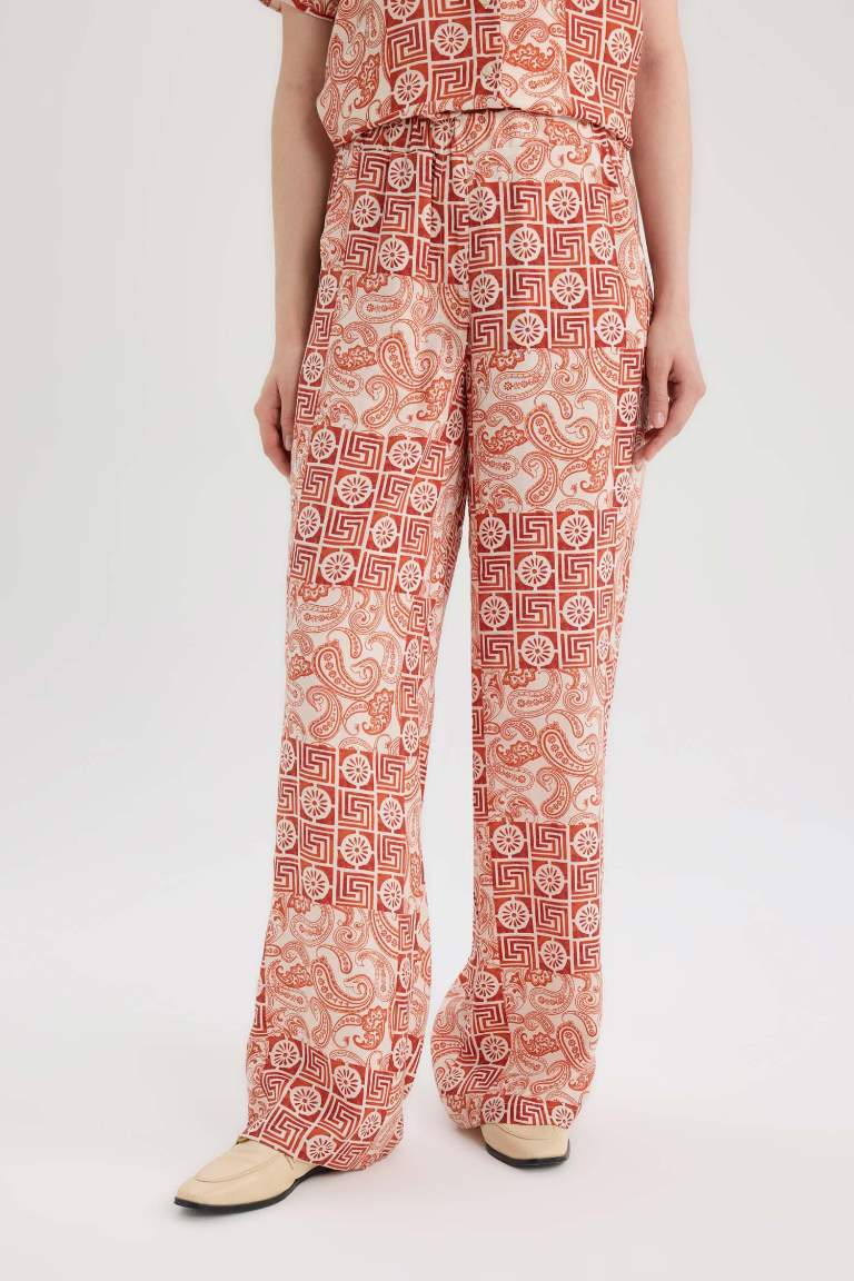 Regular Fit Geniş Bol Paça Desenli Pantolon