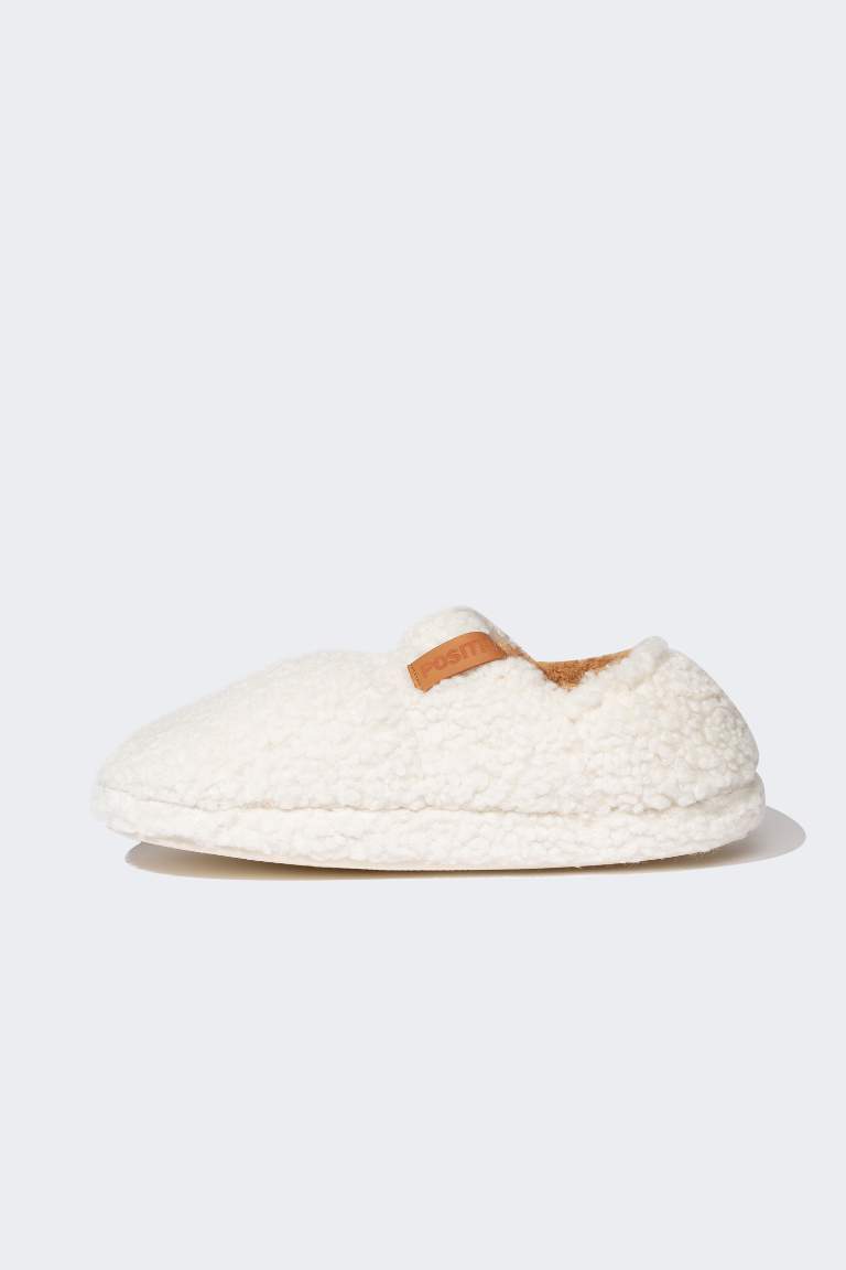 Woman Plush Home Slippers