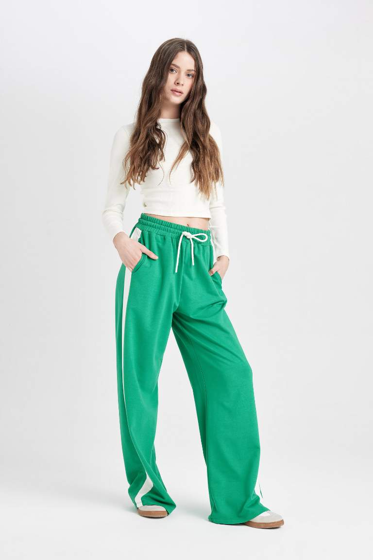 Wide Leg Elastic Waist Laced Stripe Detailed Sweatpants