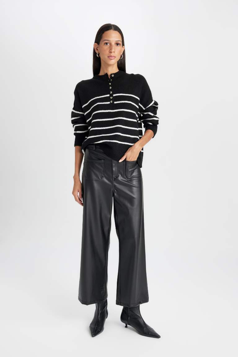 Pantalon culotte en simili cuir taille haute large avec poches