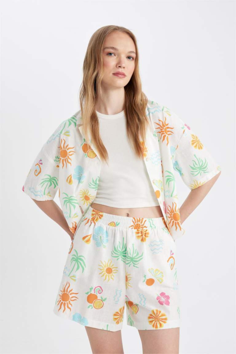 Short en coton évasé à taille régulière et à motifs