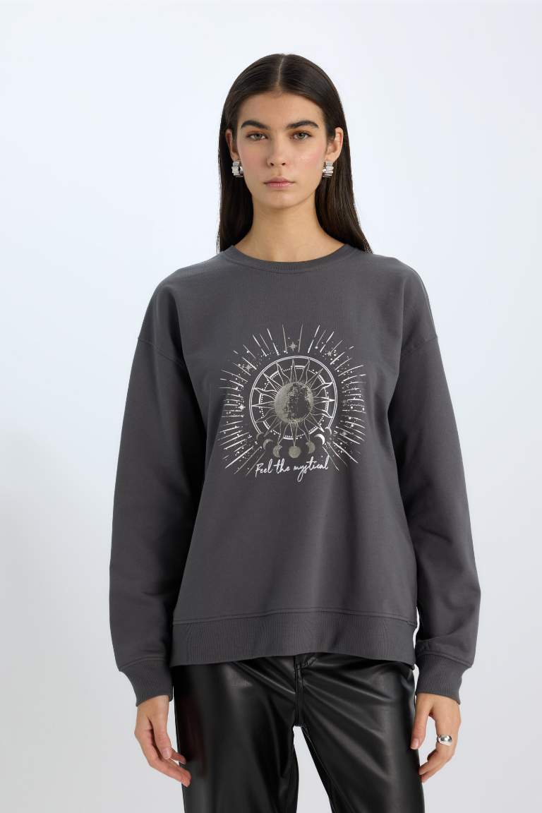 Relax Fit Crew Neck Thin Fabric Sweatshirt