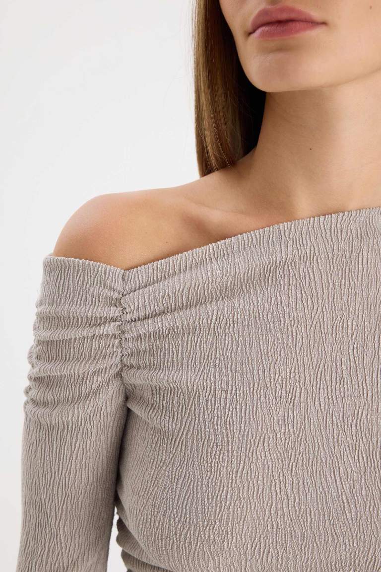 Slim Fit Dar Kesim Tek Omuzlu Bürümcük Uzun Kollu Tişört