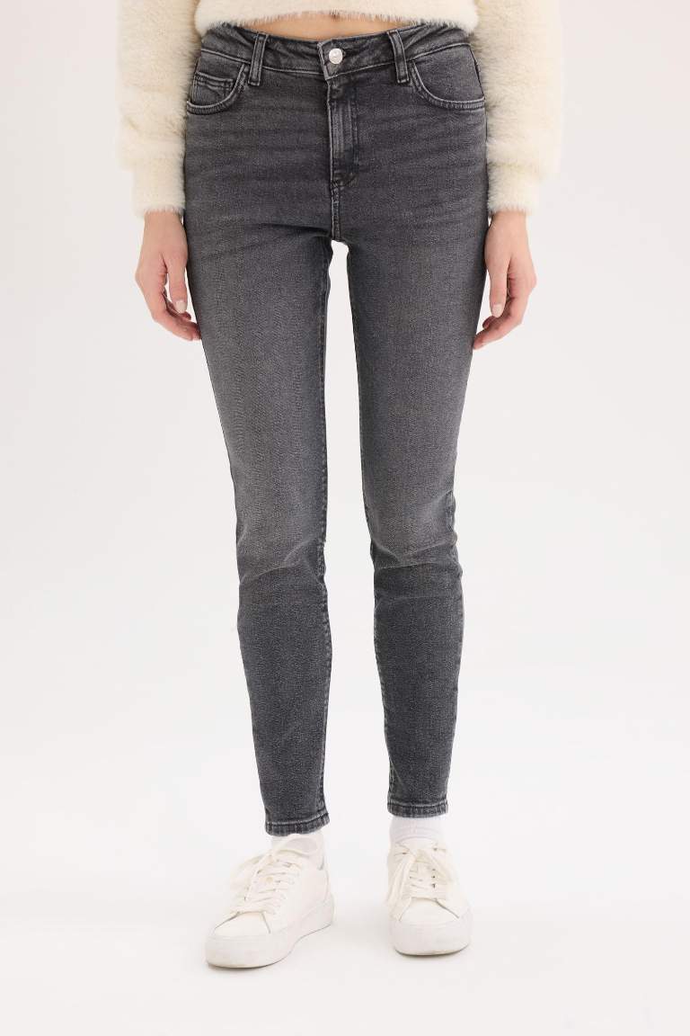 Skinny Fit Yüksek Bel Düz Paça Uzun Jean Görünümlü Yıkamalı Pantolon
